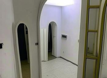 Фото 3 Магазин женской одежды в центре с хорошей проходимостью