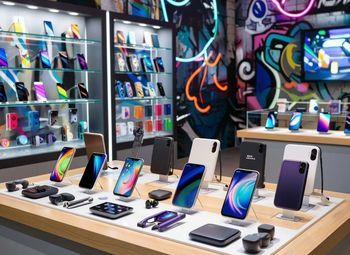 Точка по продажи мобильных аксессуаров/центр города