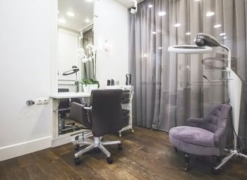 Салон красоты в проходимом ТЦ / выгодная аренда!