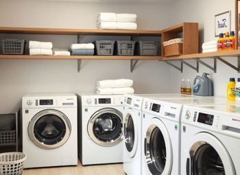 Прачечная в большом жилом комплексе