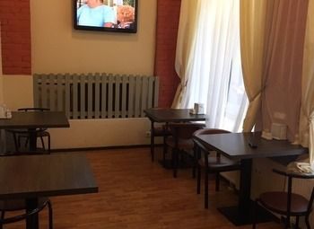 Большое кафе в центре. Маленькая аренда