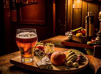 Бар с уникальной концепцией / 2 минуты от метро