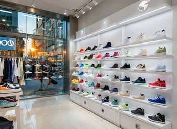 Магазин кед/работает более 9 лет