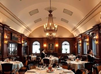 Ресторан Русской кухни в центре|Чистая прибыль 600т.р|Лепнина 18 века