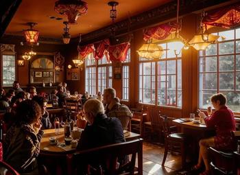 Фото 2 Кафе грузинской кухне в густонаселенном районе