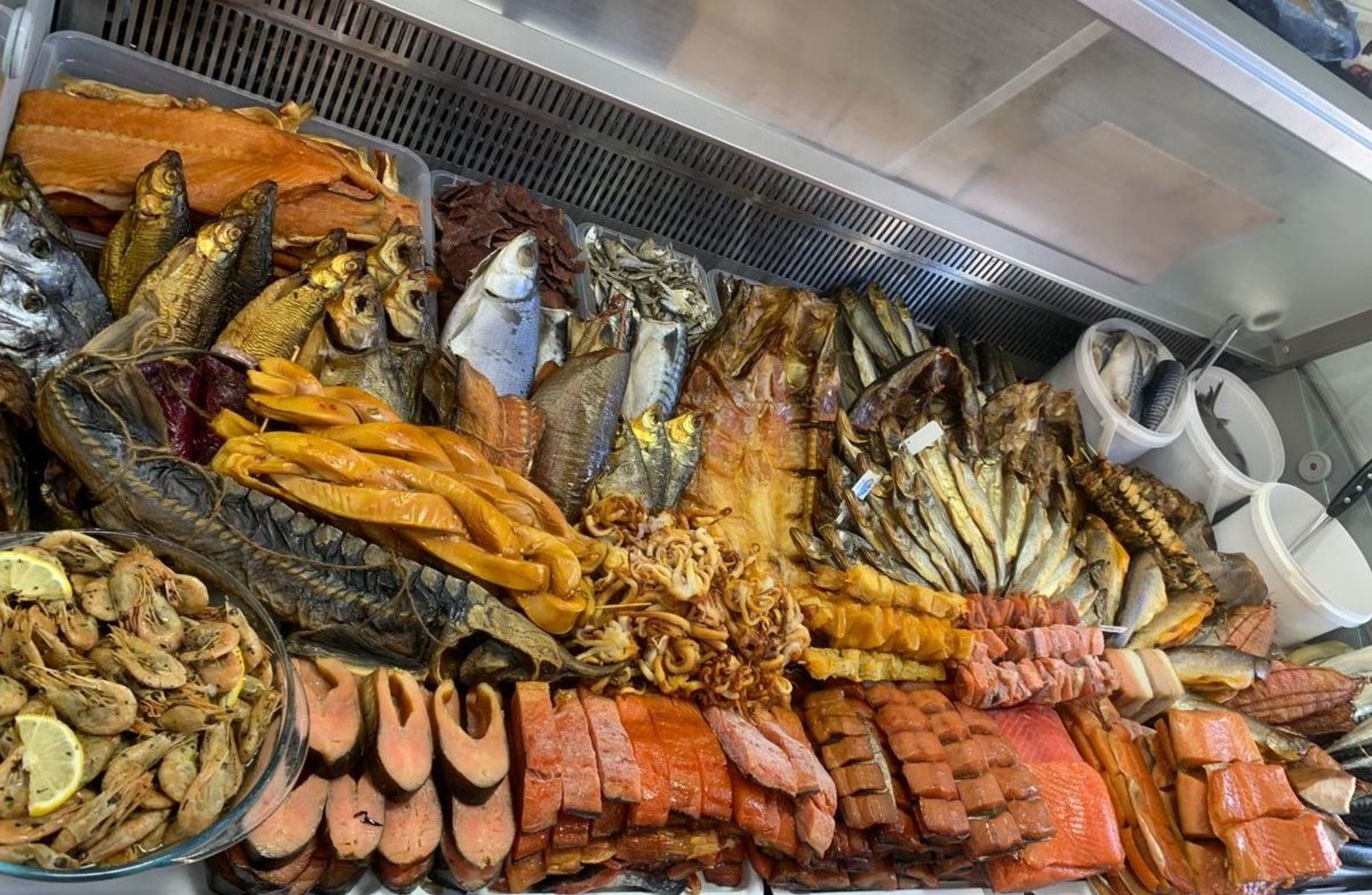 Магазин рыбы, икры, морепродуктов 