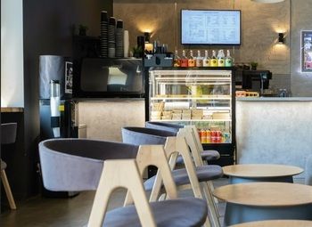 Фото 2 Кофейня - Кондитерская в ЮЗАО напротив метро