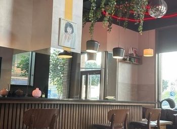 Фото 2 Бар с низкой арендой и долгосрочным договором