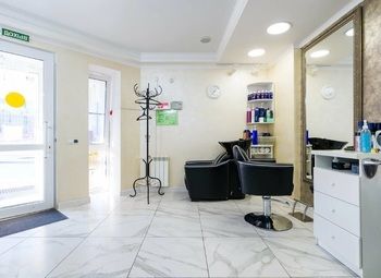 Фото 3 Cалон красоты напротив выхода из метро