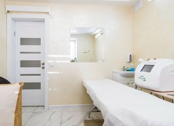 Фото 1 Cалон красоты напротив выхода из метро