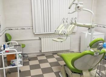 Современная стоматология на 2 кабинета с лицензиями и выстроенными 