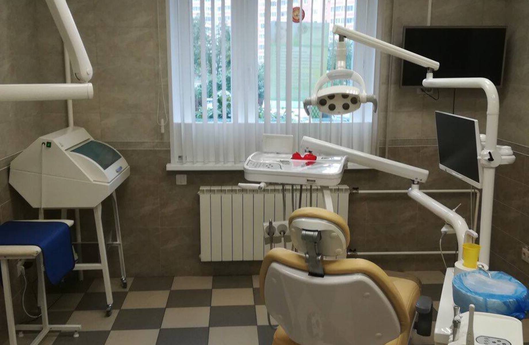 Фото 1 Современная стоматология на 2 кабинета с лицензиями и выстроенными