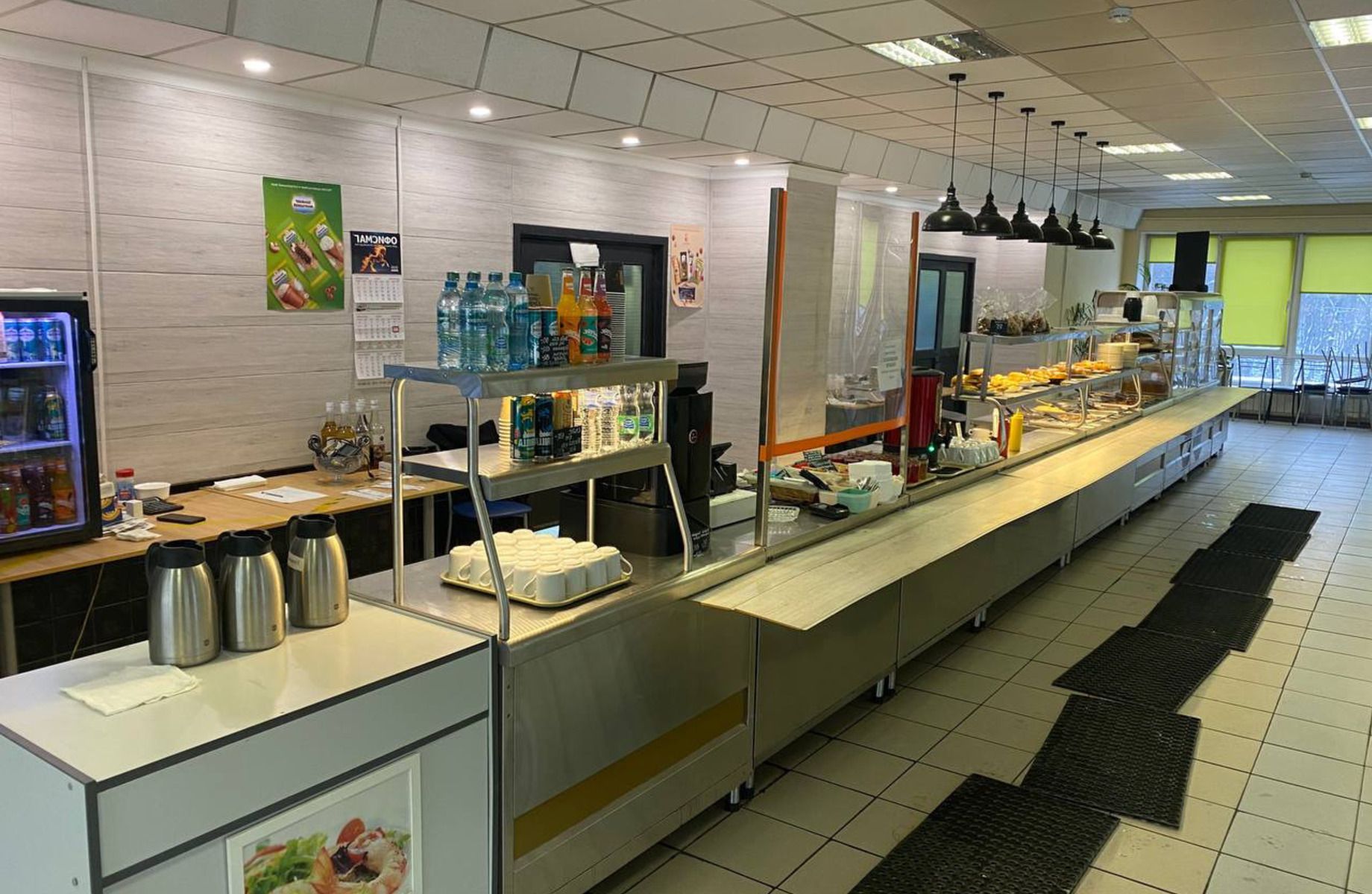 Столовая с большой производственной зоной/438 м2