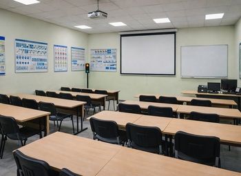 Сеть автошкол с лицензией и стабильной прибылью в Санкт-Петербурге