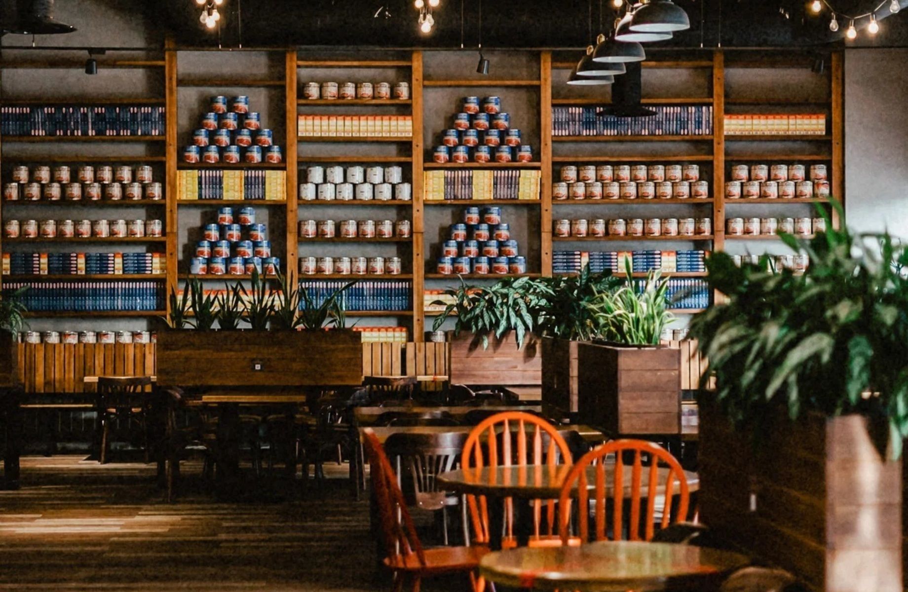 Ресторан в проходимом месте в 5 мин. от м. Ладожская