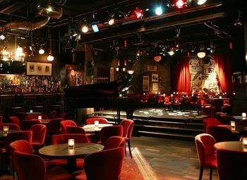 Ночной клуб-караоке с кухней+лицензия+кальяны. Оборудование на 7 млн