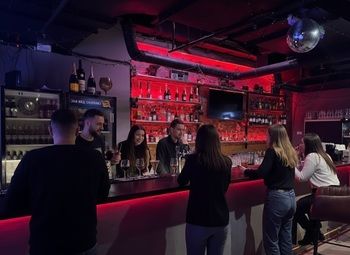 Фото 2 Бар-клуб с кальянной в центре — прибыль 900 000