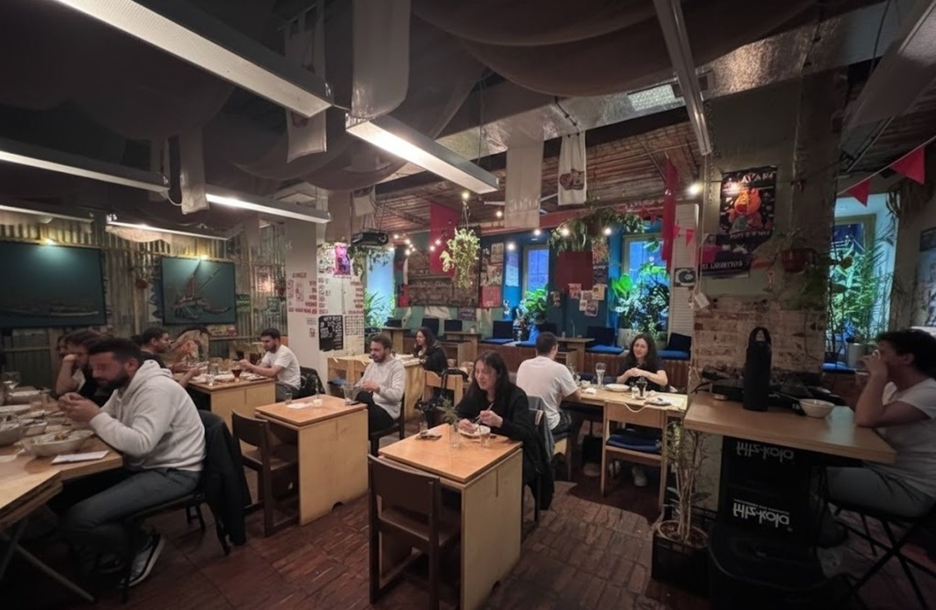 Фото 6 Азиатское бистро в центре - прибыль 580 000