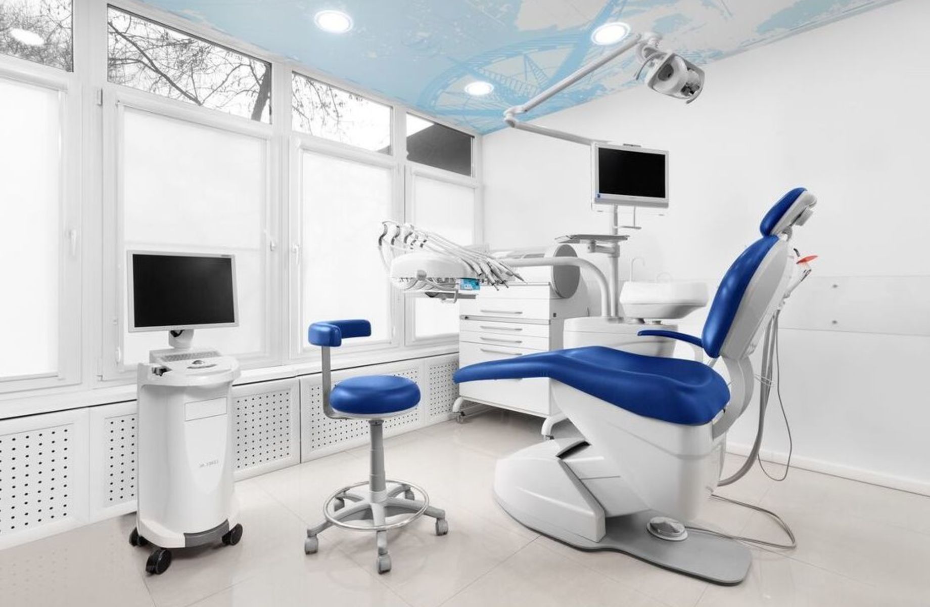 Фото 1 Стоматология на 2 кабинета + рентген. 6 лет работы