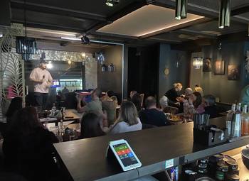 Бар в центре города. 50% доли