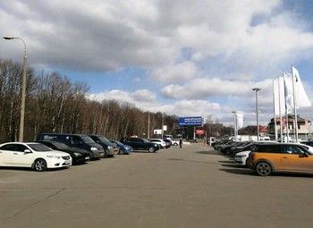 Автостоянка в Выборгском районе