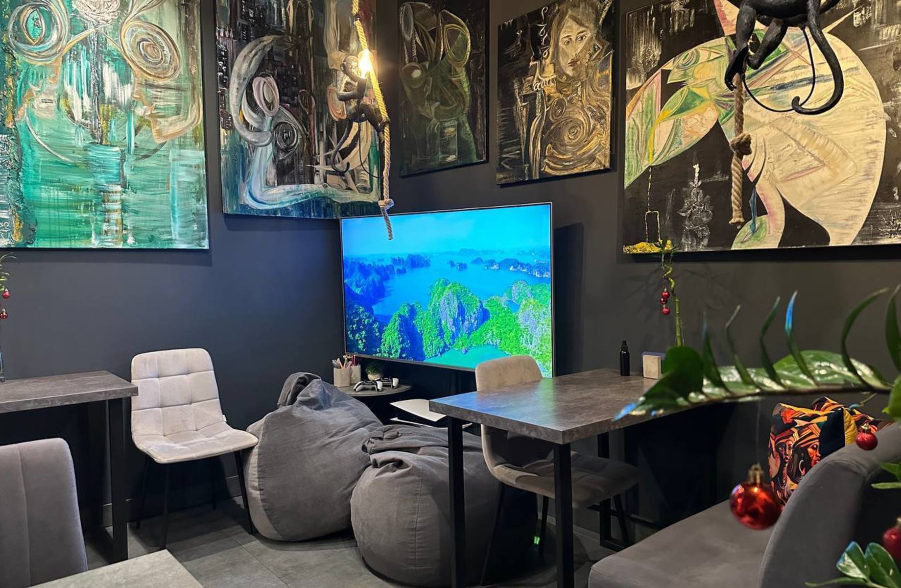 Кофейня в ЦАО, рядом с метро