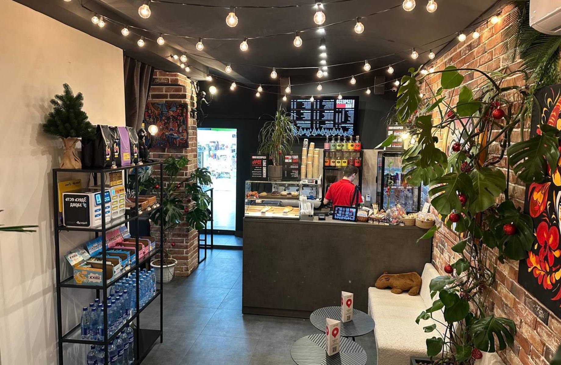 Кофейня в ЦАО, рядом с метро