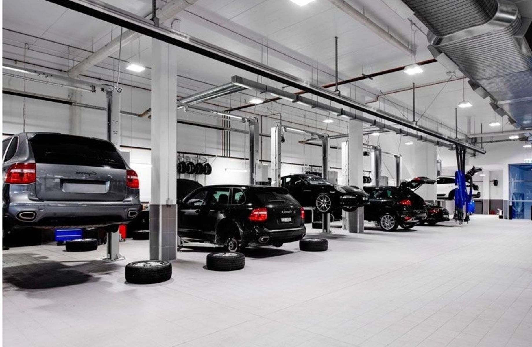 Фото 1 Автотехцентр со всеми видами услуг /Прибыль от 1 000 000 + субаренда