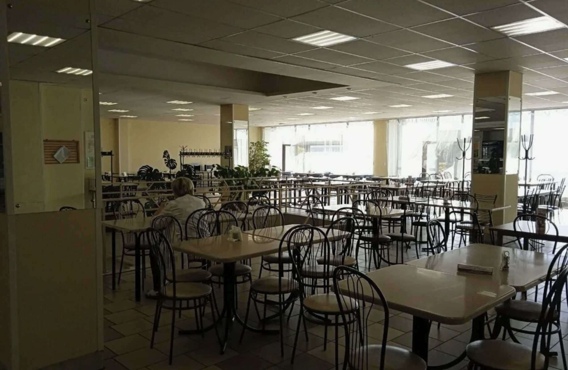 Столовая в госучреждении в центре