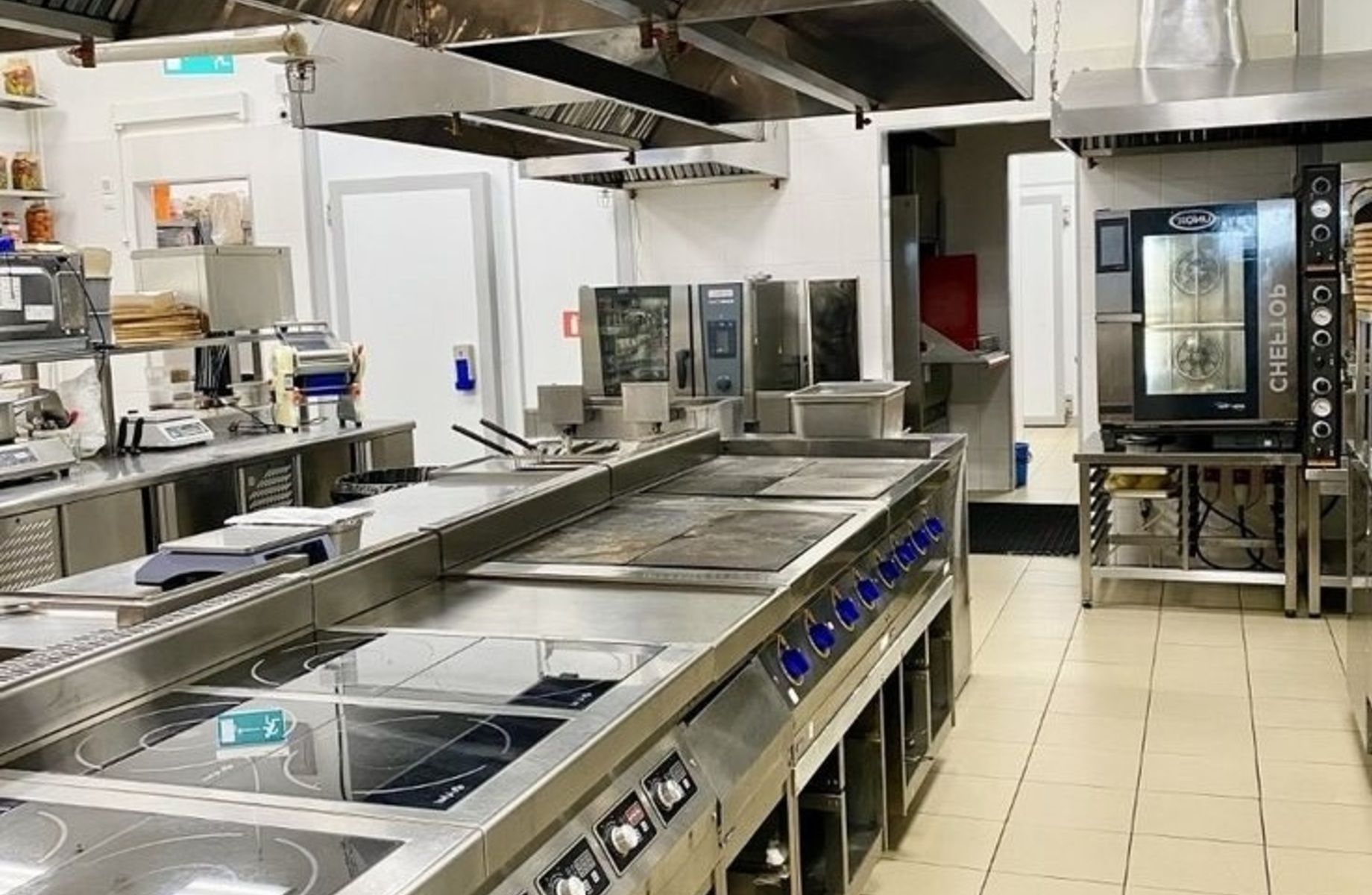 Производственная столовая с кухней по сан-пин / 400 м2+аренда 718 р/м