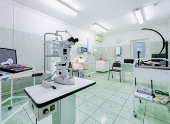 Медицинский центр. Рядом метро, 5 кабинетов