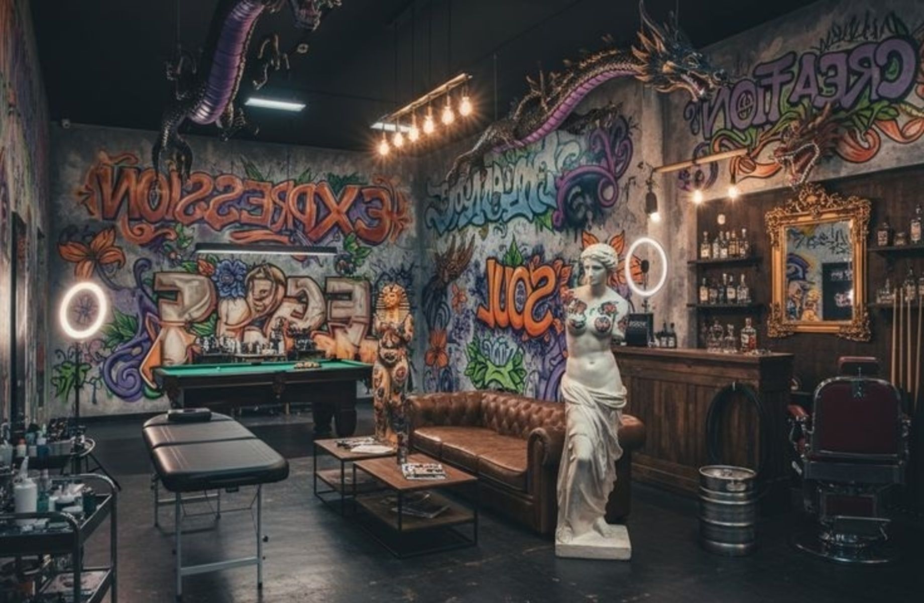 Студия татуировок и пирсинга у 2-х станций метро в центре