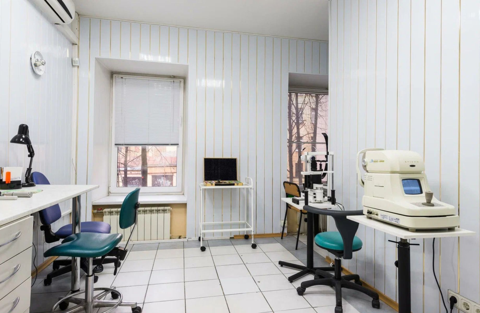 Медицинский центр на площади Восстания 