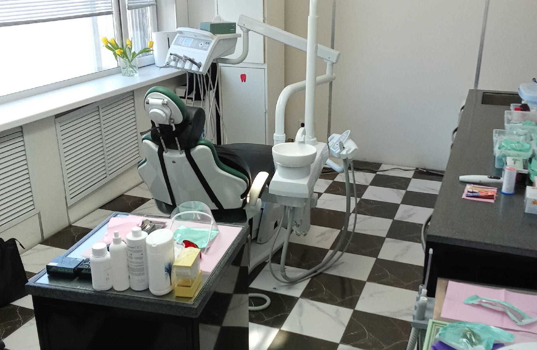 Стоматология на 6 кабинетов в 2 шагах от метро