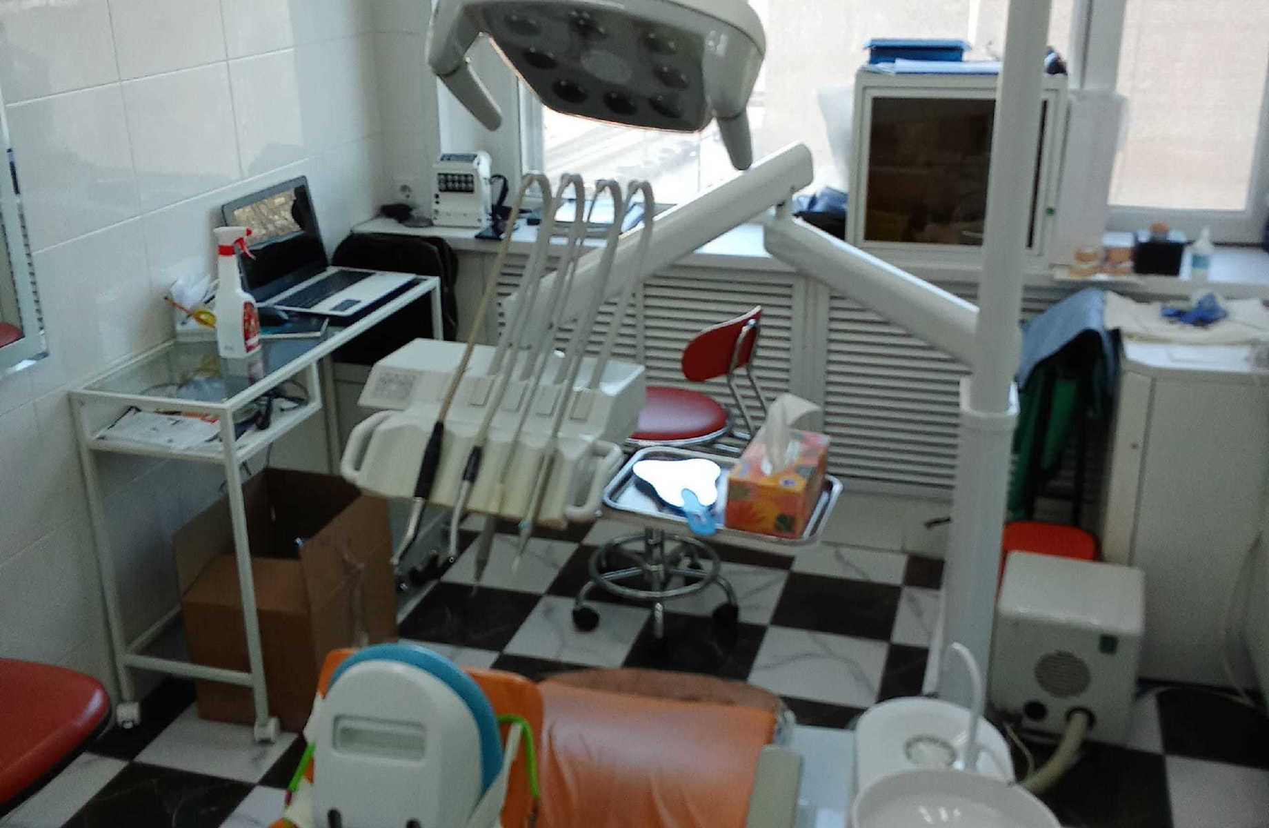 Стоматология на 6 кабинетов в 2 шагах от метро