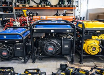 Пункт выдачи инструмента под брендом YouTool