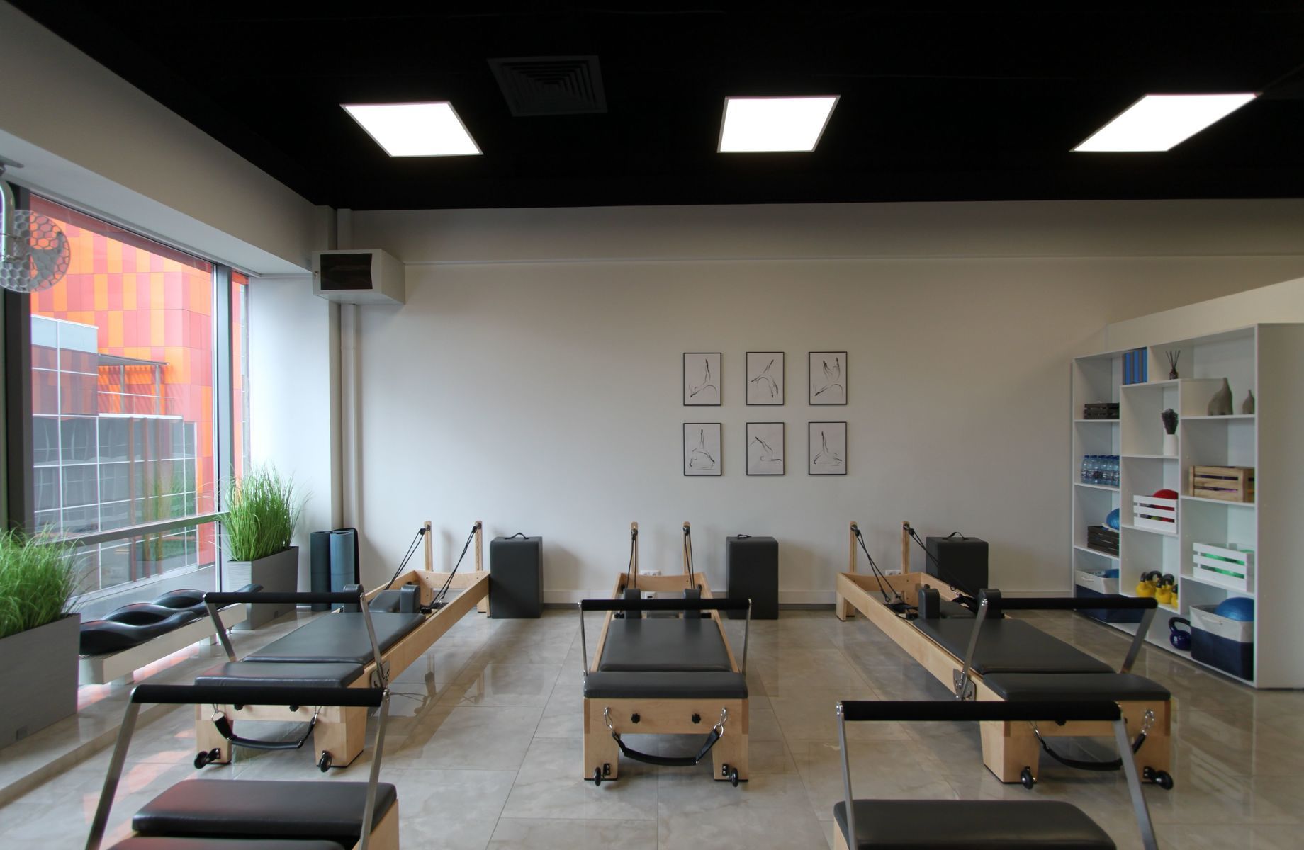 Студия пилатеса на реформерах