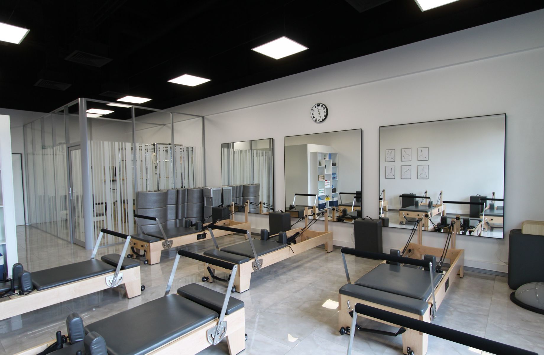 Студия пилатеса на реформерах