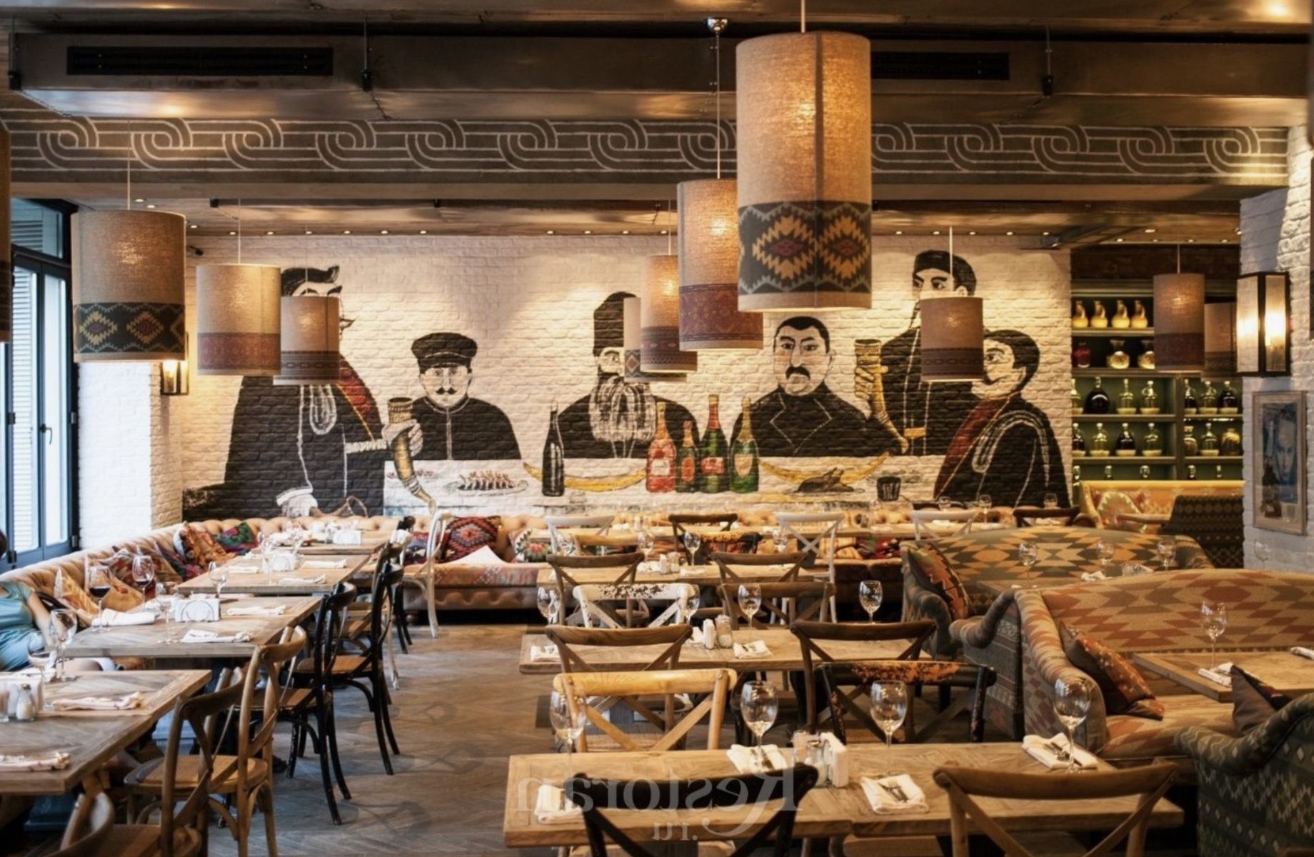 Кафе ресторан с мангалом в спальнике 