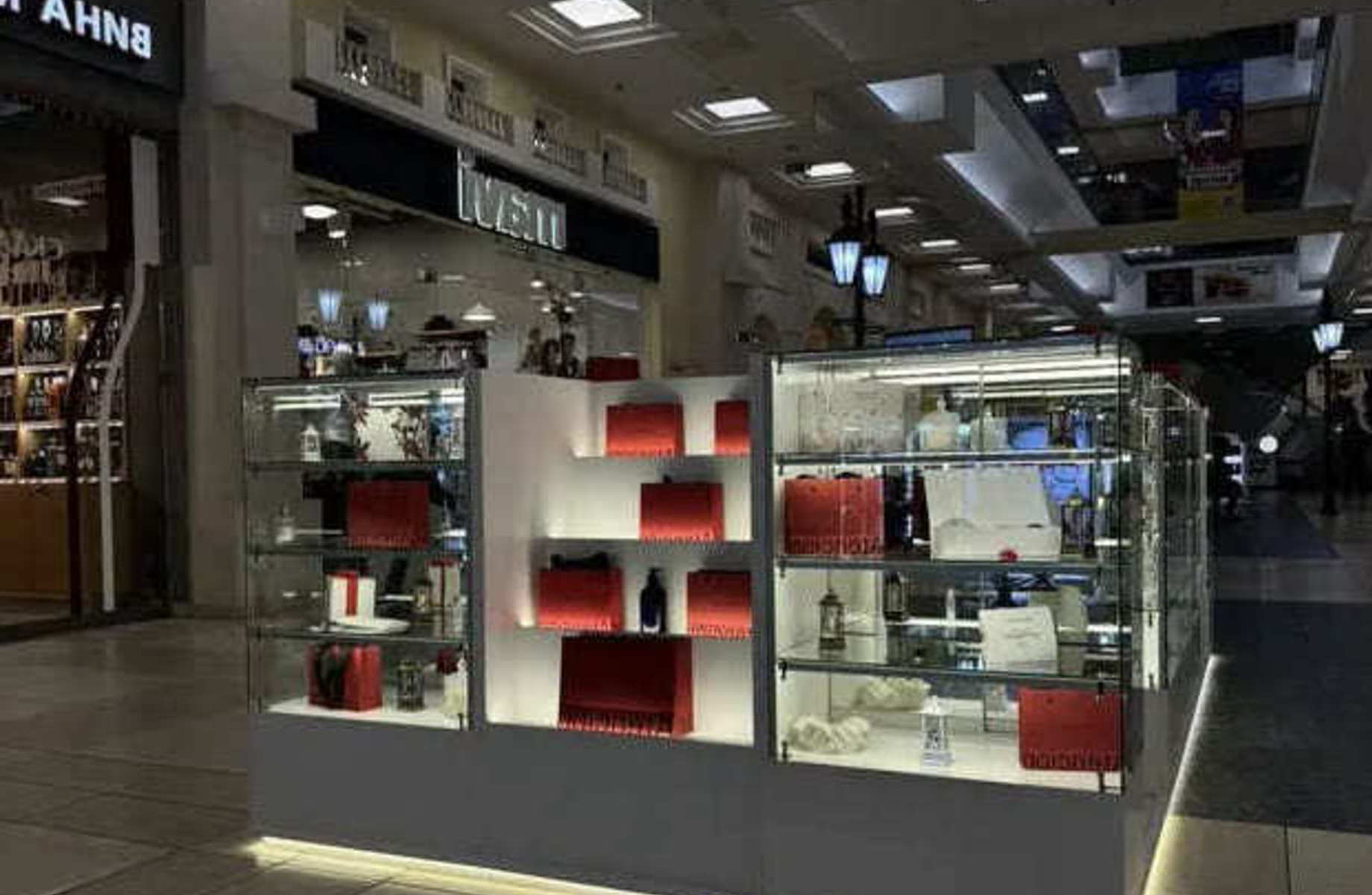 Парфюмерная точка в крупном ТРК/Окупаемость 9 мес