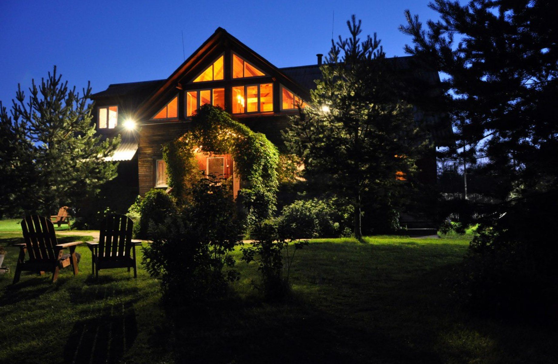 База отдыха на берегу озера Селигер