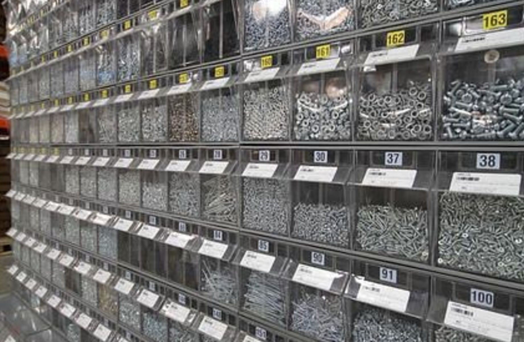 Магазин строй-тех товаров/электроники/товары для дома. 380 т.р прибыль