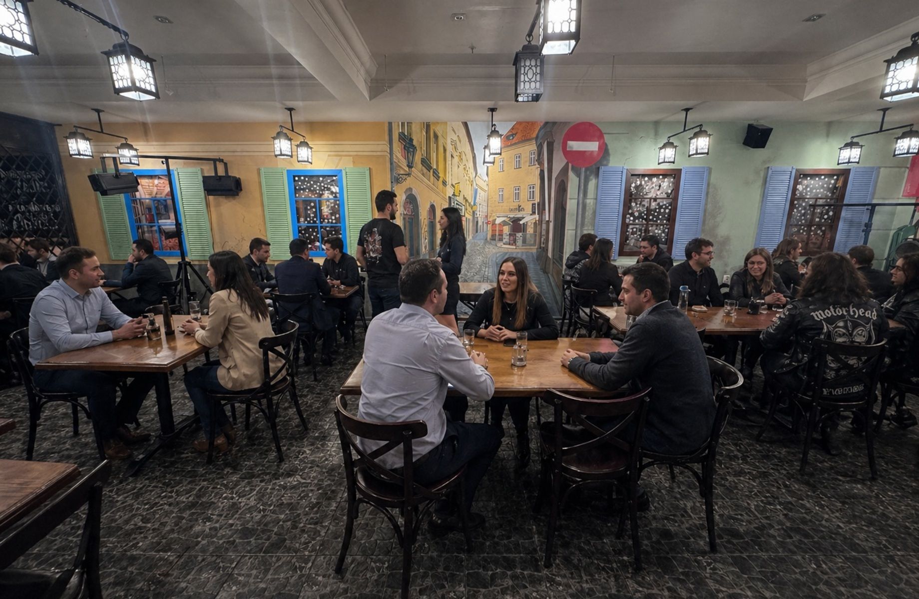 Ресторан в 3 минутах от метро в центре Москвы — прибыль 527 000 