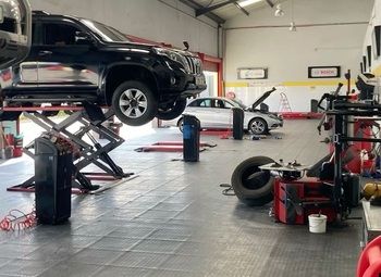 Автосервис 3 подъёмника 600 м2/ Прибыль 500 т.р.