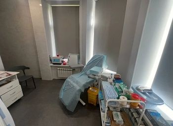 КЛИНИКА С ЛАБОРАТОРИЕЙ И МЕДЛИЦЕНЗИЕЙ