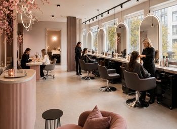 Фото 2 Студия красоты с уникальным дизайнерским ремонтом