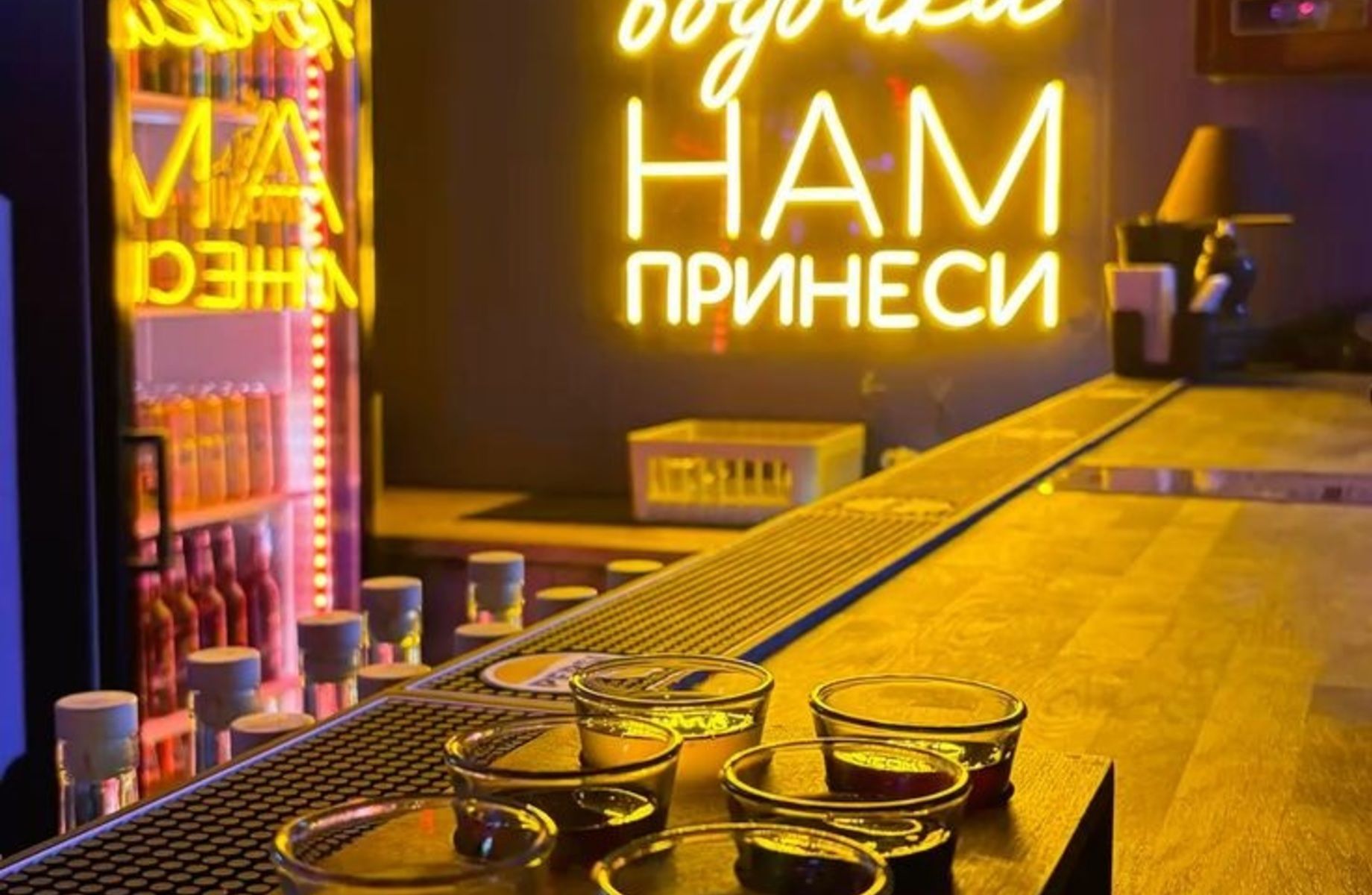 Бар- лаундж с кухней и лицензией/ 24/7 доступ/ 2 Входа/ 1 этаж