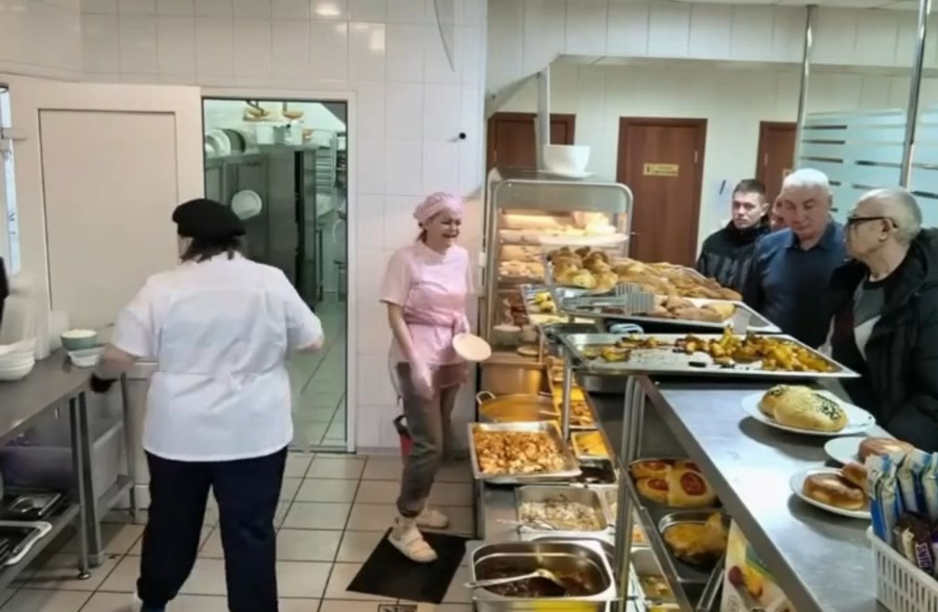 Производства-столовые в учебных заведениях/2200 м2/ Аренда 340т.р.
