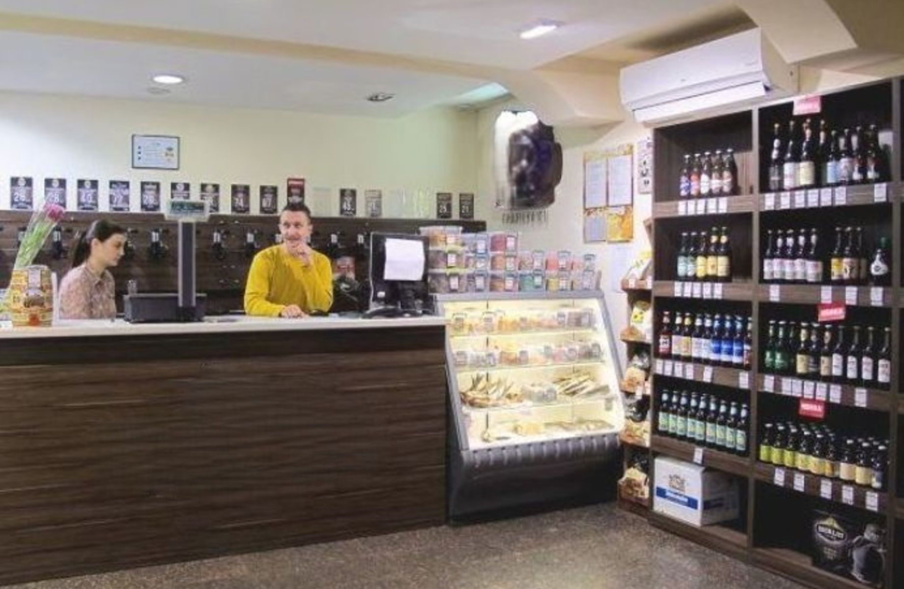 Пивной магазин с посадкой/Прибыль 130т.р./Рядом метро