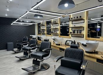 Стильный барбершоп с прибылью 250к